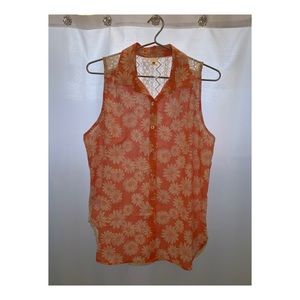 Sleeveless bottom top